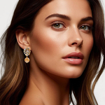 серьги с азезтулитом на девушке