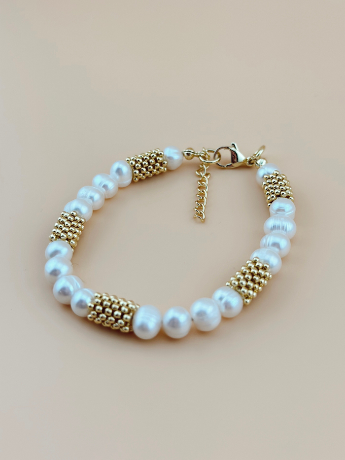 Браслет с золотыми вставками (крупные)