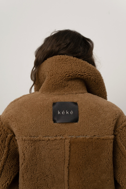 Чёрно-коричневая двусторонняя шуба-дублёнка