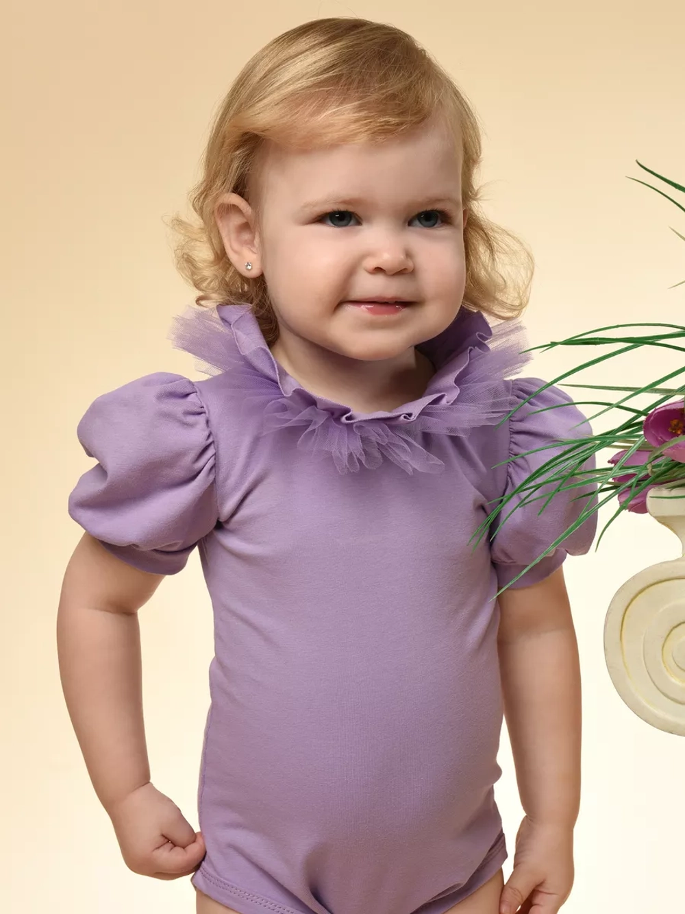 Боди с декоративным воротничком