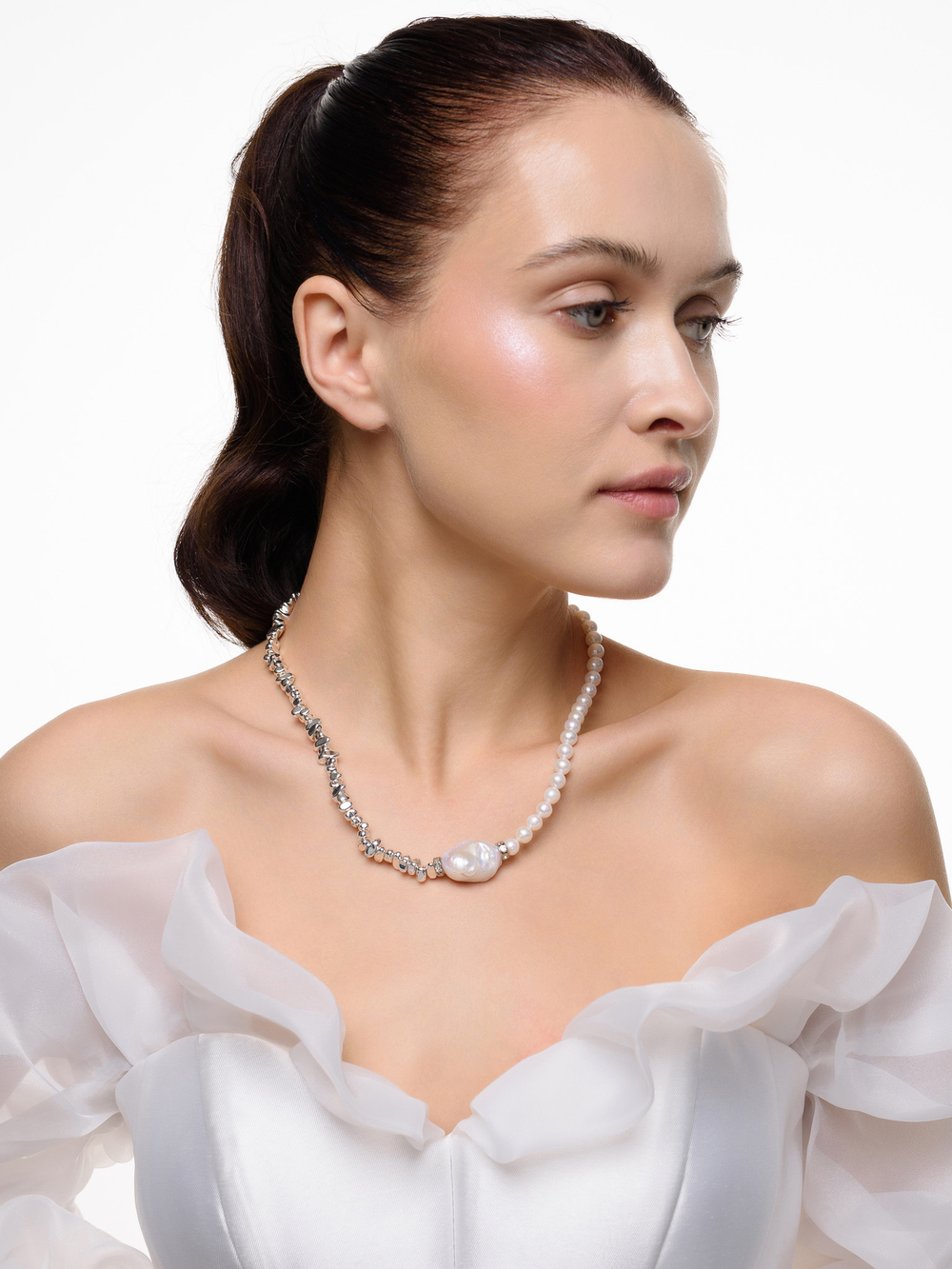 Колье Bicolor с жемчугом и гематитом Silver