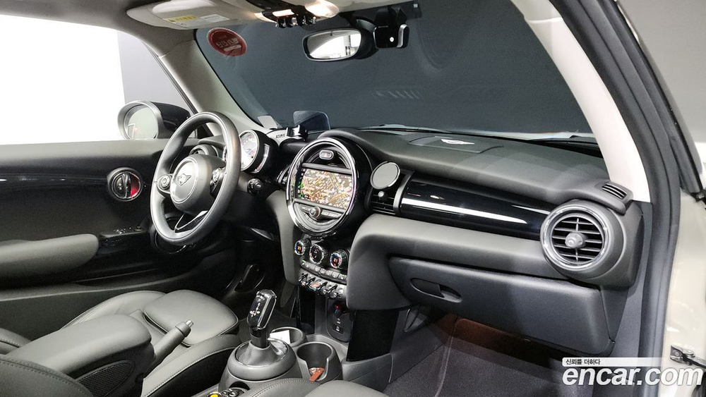 Mini Cooper HIGH (06.2020)