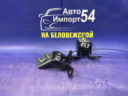 Петля двери задней правой TOYOTA SPRINTER 1996