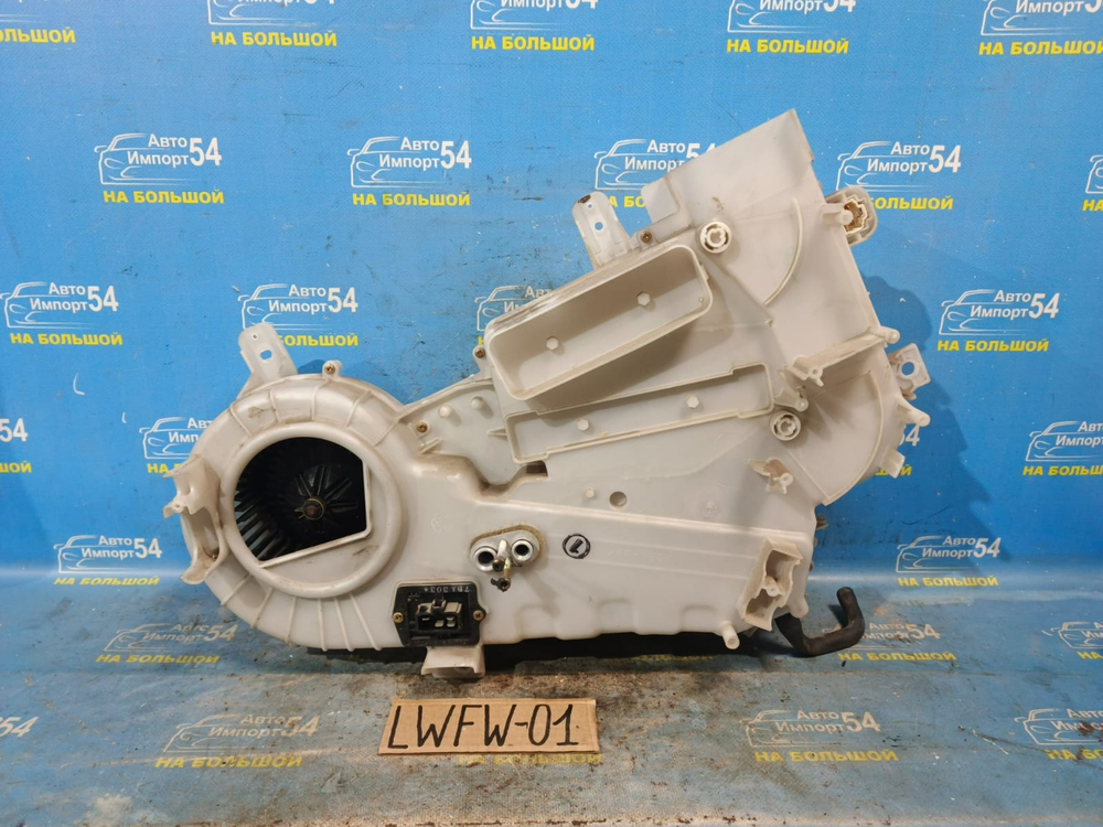 Моторчик печки MAZDA MPV 2003