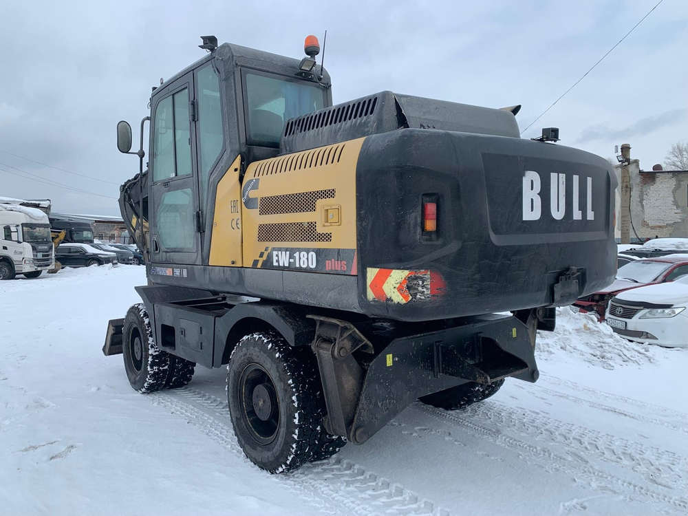Bull EW* Экскаватор колесный EW180-PLUS (Дизельный, 5.9 л, 208 л.с. АТ)