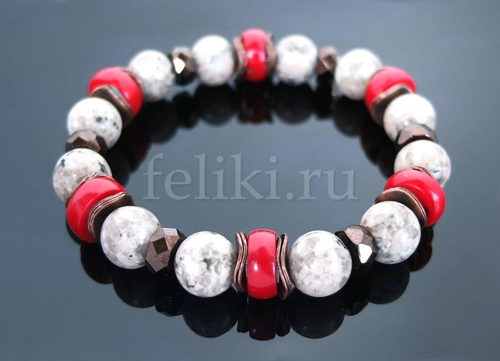 браслет из коралла и яшмы (б-1112)