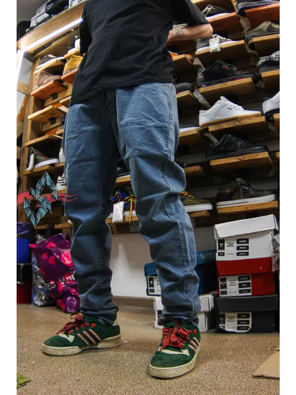 Джинсы прямые от Savitar Shoes Company