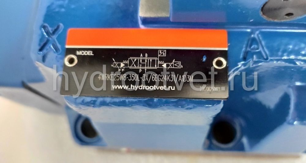 4WRKE25W6-350L-3X/6EG24K31/A1D3M - Пропорциональный распределитель с обратной связью по положению золотника и со встроенным усилителем (OBE), Ду25, A1 = ±10 В, номинальный расход 350 л/мин, схема W6-, каналы управления X и Y - внешние