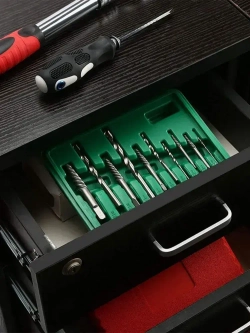 Набор экстракторов и сверл в кейсе 11 предметов бит / Экстракторы 5 шт. и Сверла 5 шт. и метчикодержатель для выкручивания сломанных болтов и шпилек.