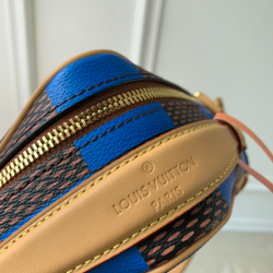 Louis Vuitton Chess Messenger