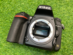Nikon D750 281.000 кадров