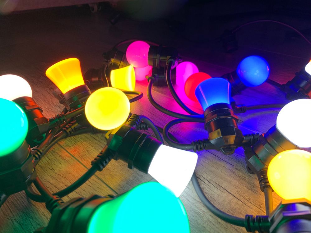 UDL-K121 10-E27-5M 5C IP65 BLACK BELT-LIGHT Гирлянда Белт-лайт. 5 м + 1.5м сетевой шнур. 10 патронов E27. шаг 50см. 5 заглушек. Чёрная. TM Uniel.