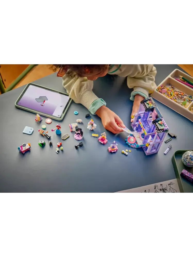 Конструктор Friends 42685 Показ мод в Хартлейк-Сити