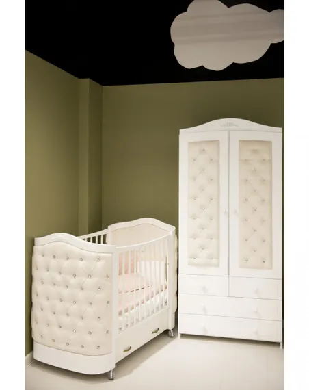 Шкаф двухдверный Гандылян Тиффани декор стразы Белый