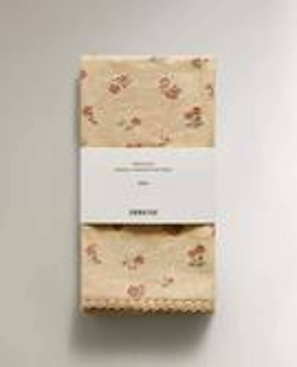 ZARA HOME НАБОР САЛФЕТОК «ПОЛЕВЫЕ ЦВЕТЫ» С КРУЖЕВОМ (2 ШТ.), ЖЕЛТЫЙ