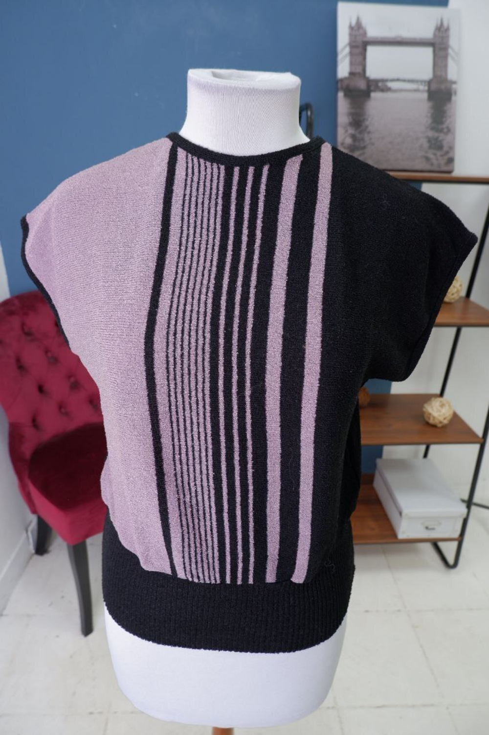 Джемпер без рукавов в полоску 42-44 размер
