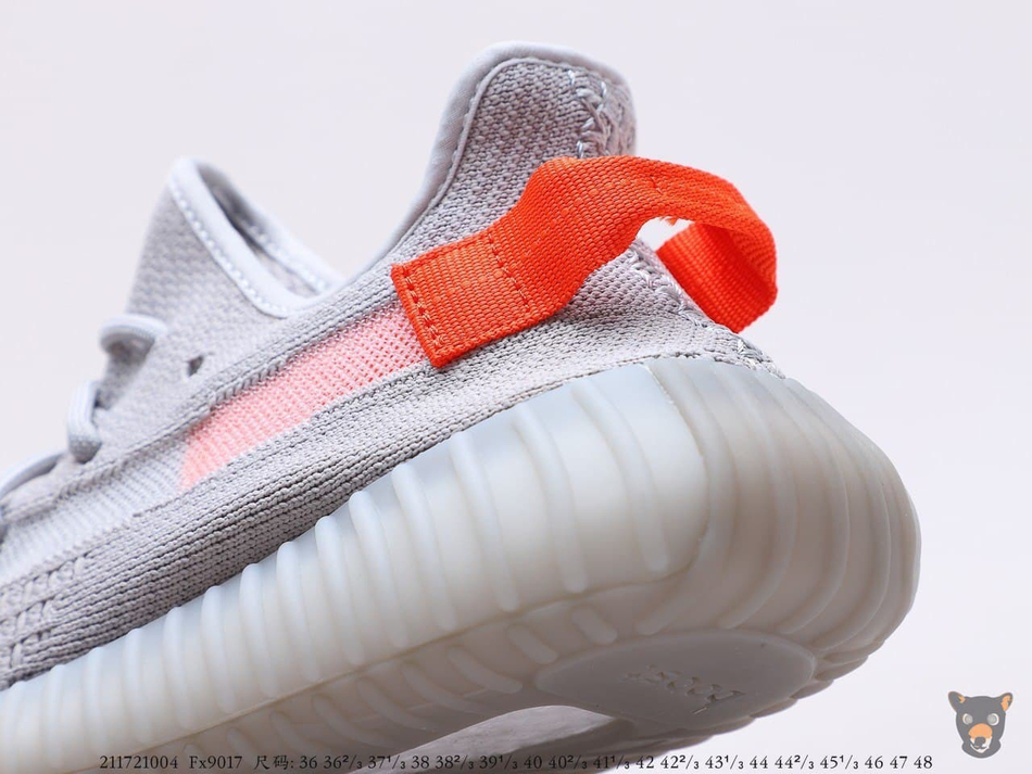 Кроссовки Yeezy Boost 350 V2 “Tail Light”