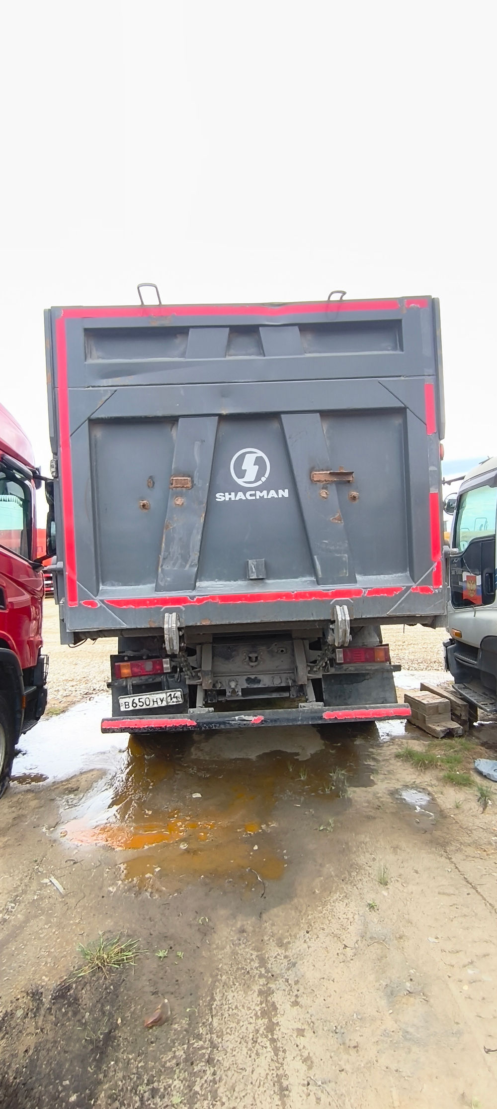 Shacman (Shaanxi) SX* 8x4 Самосвал SX33186V366 (Дизельный, 11,6 л, 423 л.с., МТ)