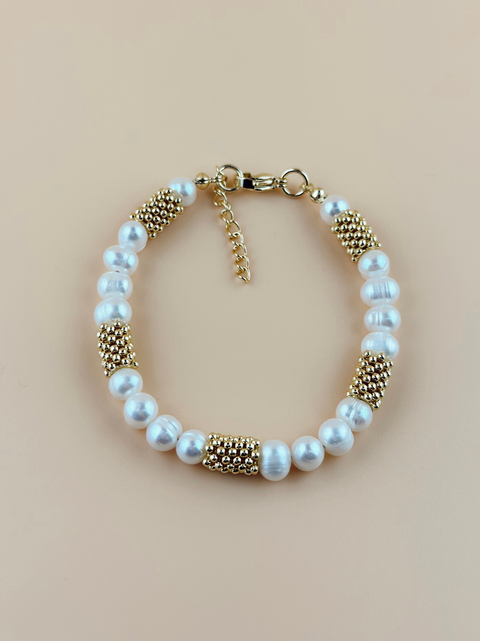 Браслет с золотыми вставками (крупные)