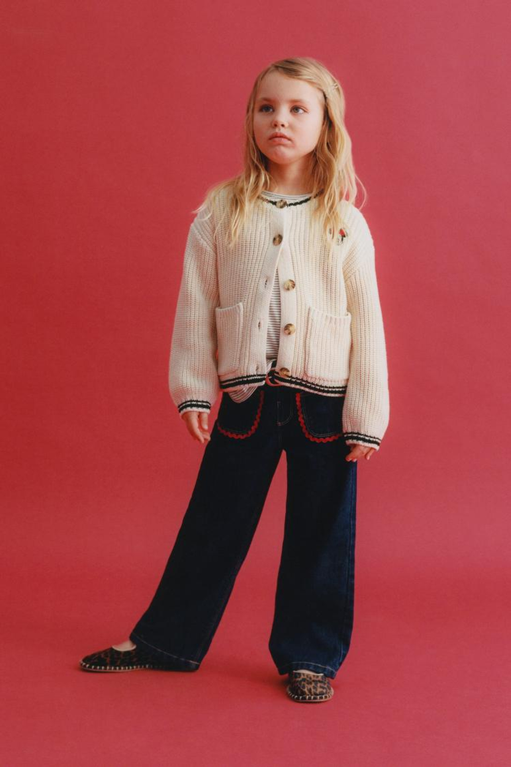 ZARA ВЯЗАНЫЙ КАРДИГАН С ВЫШИВКОЙ «МИННИ МАУС» © DISNEY, ЭКРЮ