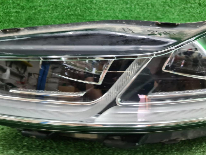 Фара левая Jaguar I-PACE (2018-н.в.) LED