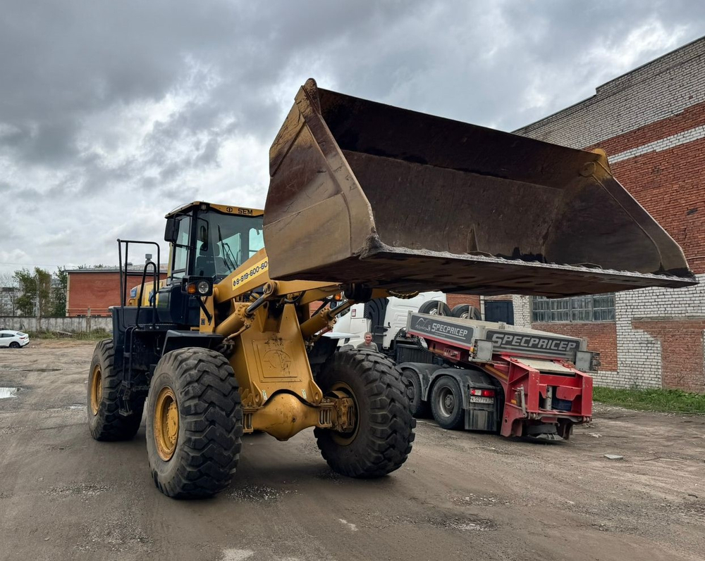 Caterpillar SEM 658 Фронтальный погрузчик SEM 658 D (Дизельный, 9,7 л, 220 л.с., АТ)