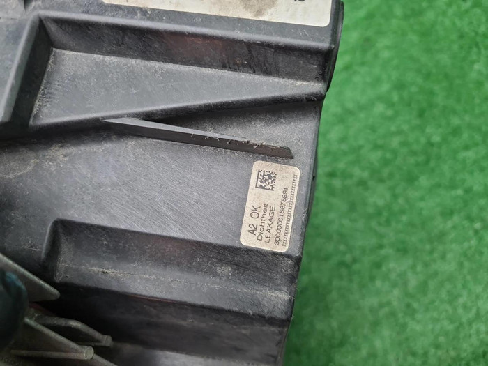 Фара правая Volvo FH 4 (2013-н.в.) галоген