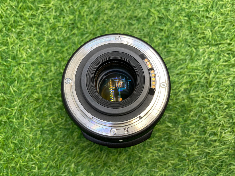 Canon 17-85mm 4-5.6 IS USM С дефектом