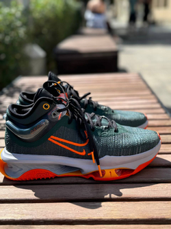 NIKE AIR ZOOM G.T. JUMP 2 EP (VINTAGE GREEN/SAFETY ORANGE VERT VINTAGE/ORANGE SECURITE) 9,5