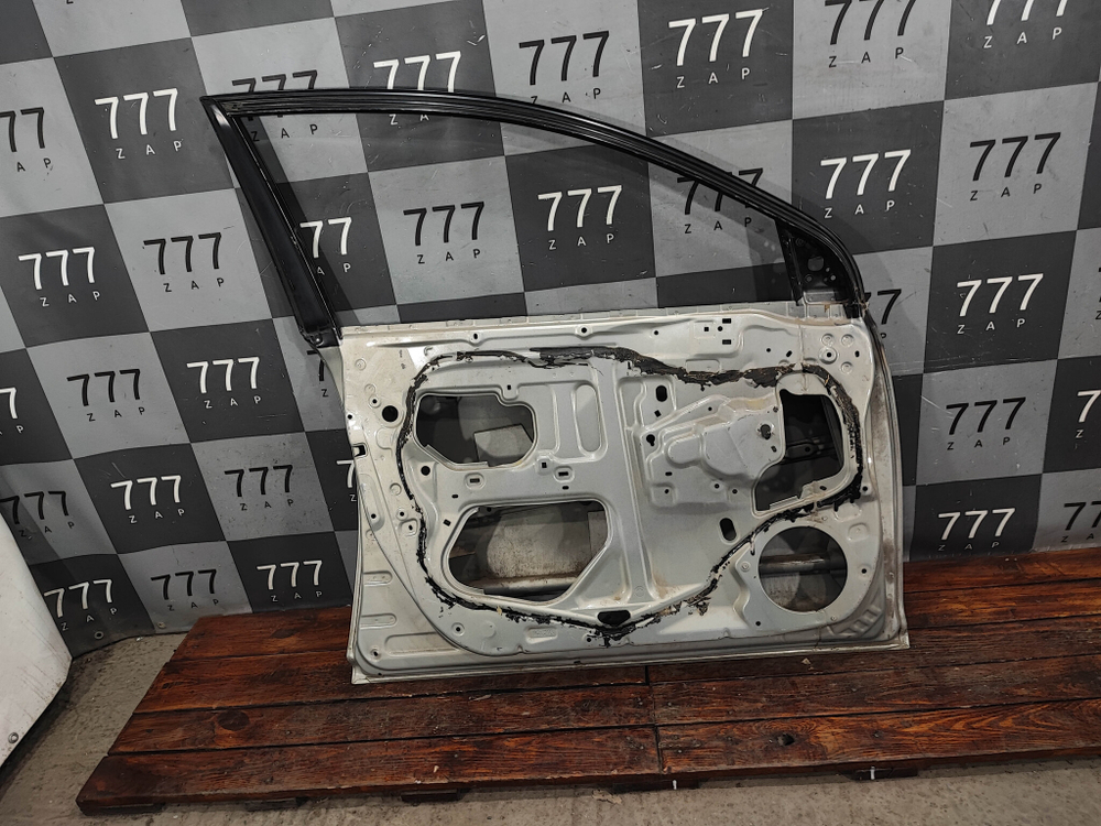 Дверь передняя левая Toyota Avensis 2 (T250) 03-08 Б/У Оригинал 6700205050