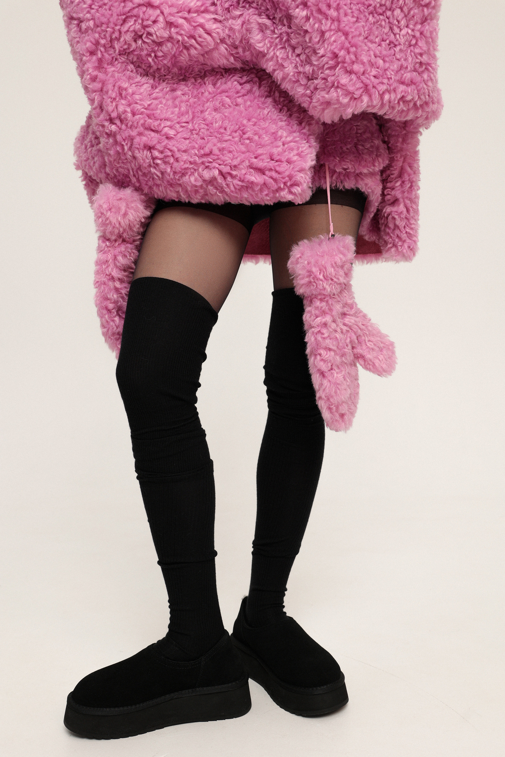 Варежки из экомеха