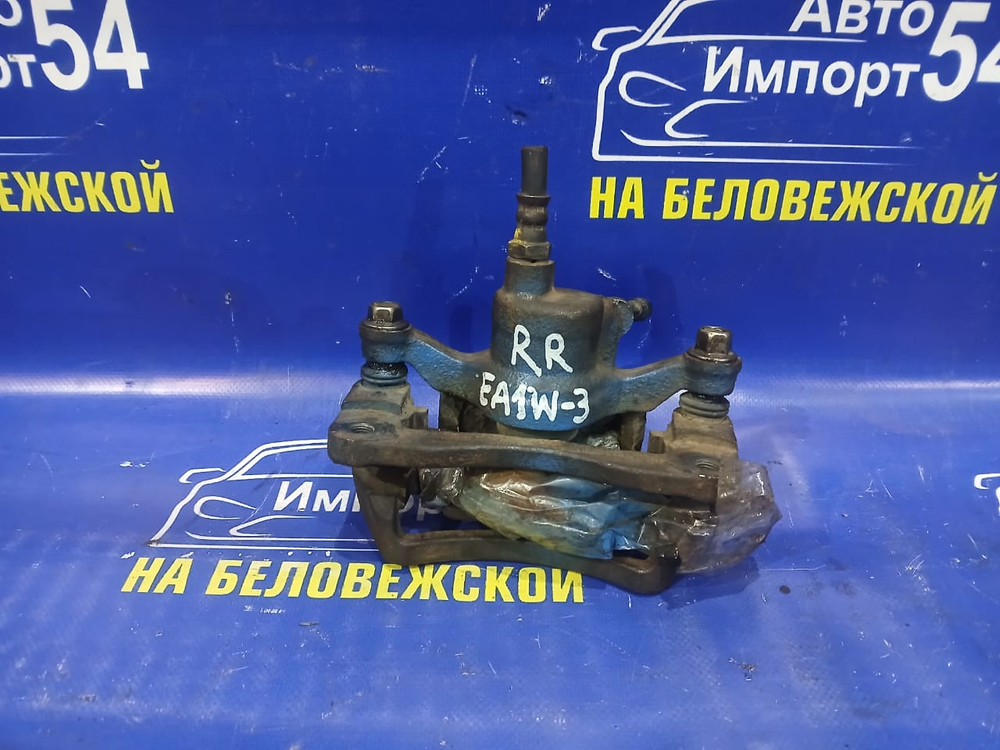 Суппорт тормозной задний правый MITSUBISHI DIAMANTE 2000