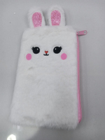 Пенал-косметичка меховой "Зайчик" 22*14. на молнии, уши с блестками, вышивка