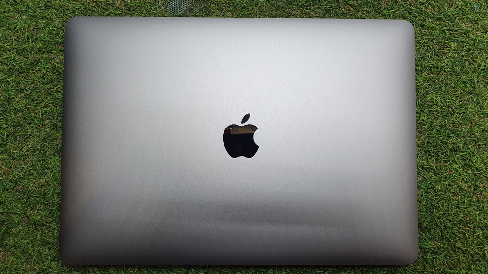 MacBook Air 13 M1 2020 8 циклов