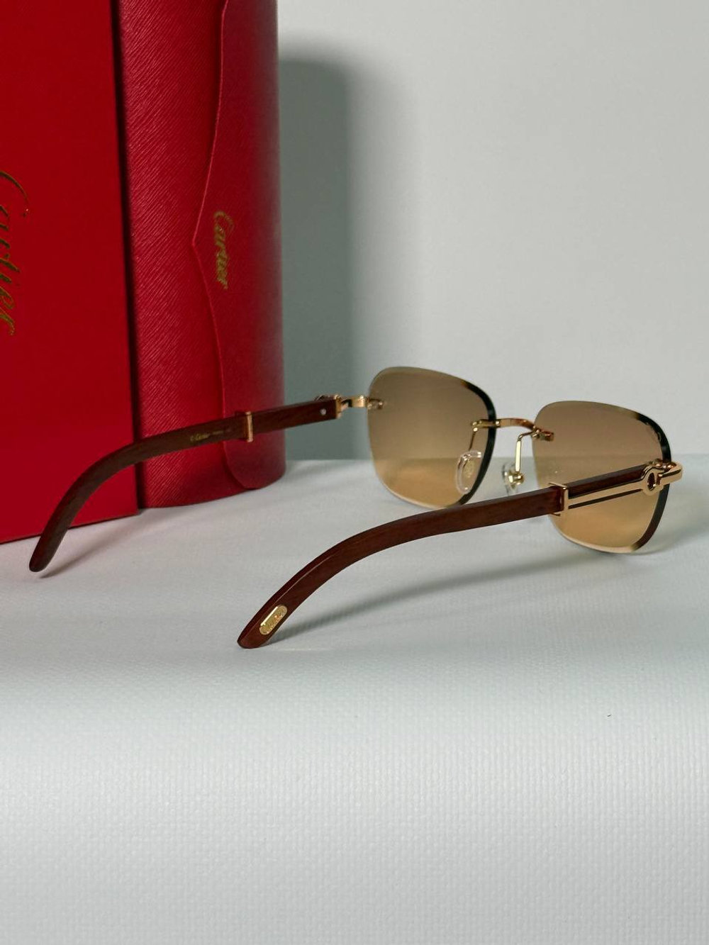 Солнцезащитные очки Cartier