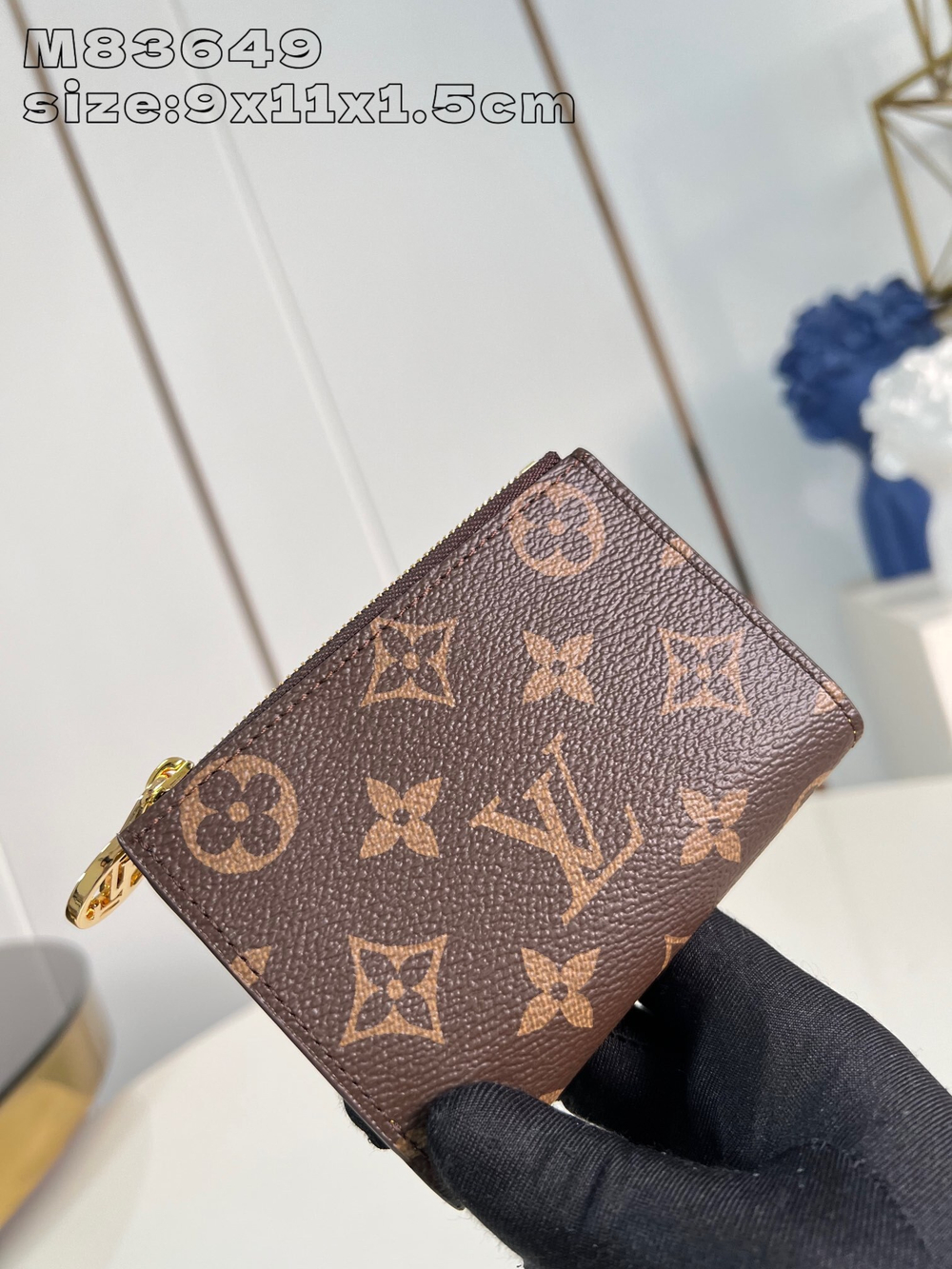 Louis Vuitton Lisa Wallet