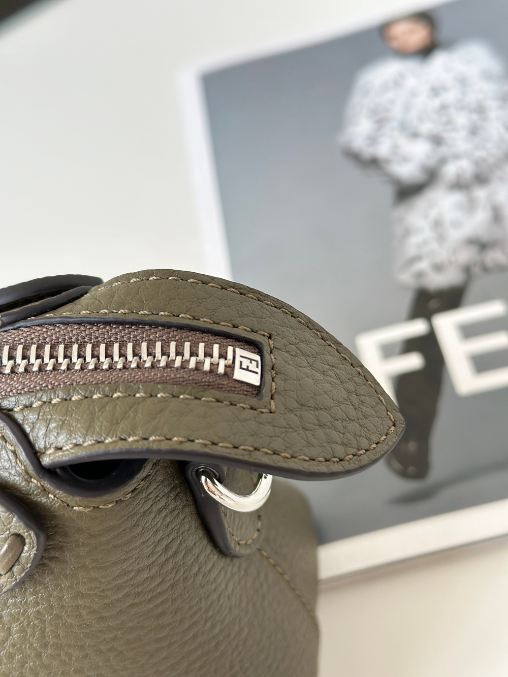 Fendi By The Way Selleria Mini 20 cm