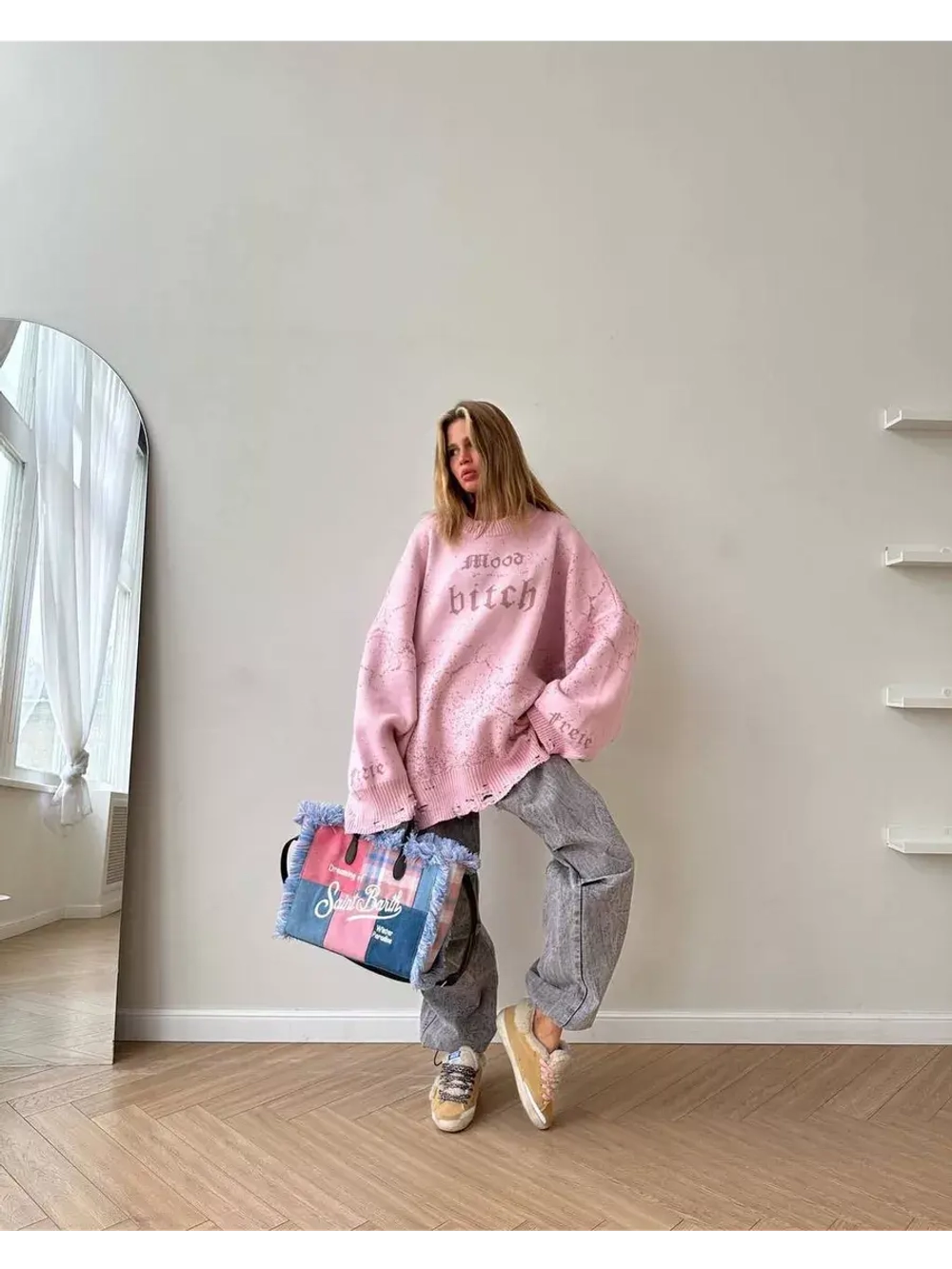 Свитер оверсайз рваный