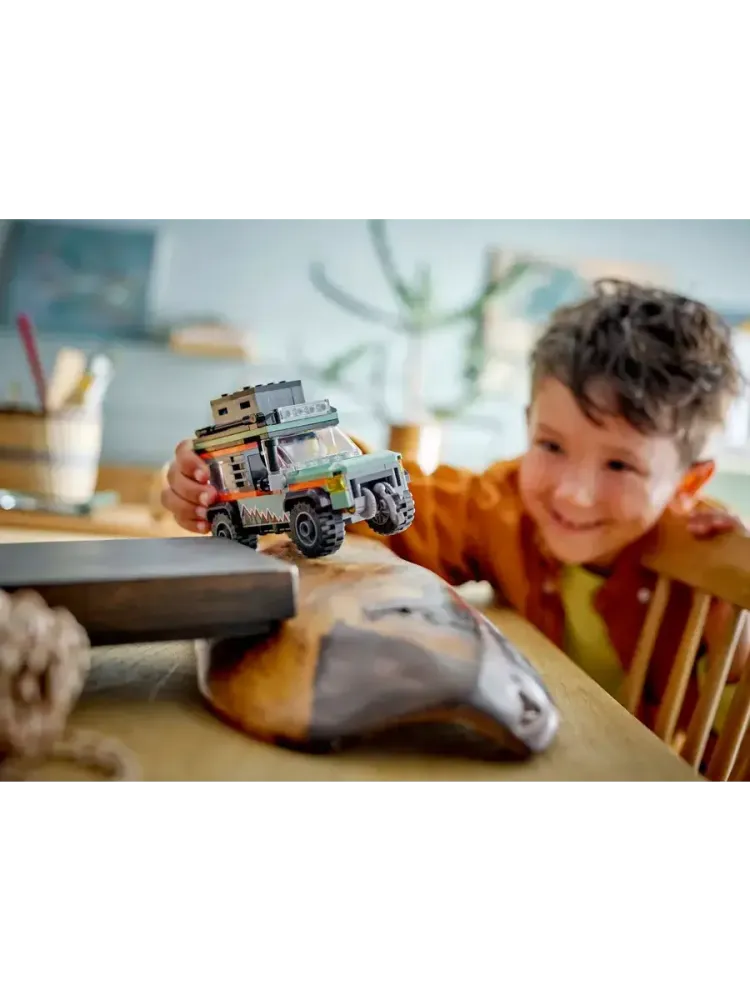 Конструктор LEGO Сity 60447 Внедорожный горный грузовик 4x4