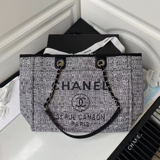 Chane1 Shopping Tote 33 cm