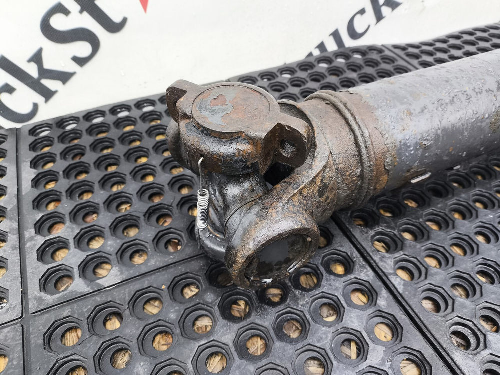 Вал карданный 1965 мм 2016г.