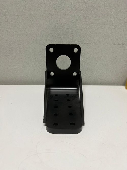 Кронштейн Левого крыла JCB 123/05451