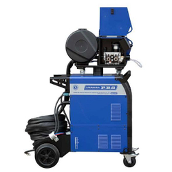 Инверторный сварочный полуавтомат AuroraPRO SKYWAY 550 SYNERGIC с водяным охлаждением