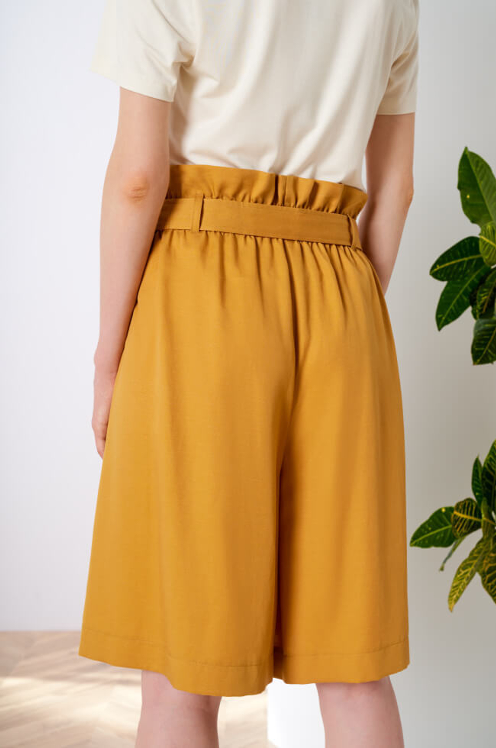 3811 Шорты женские (горчичный)