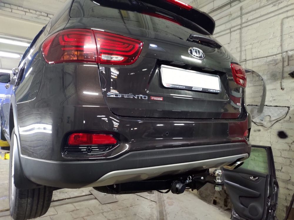 Фаркоп с элект. Smart, на Kia Sorento FA 0230-E (Prime, с 2015 по 2018 г.в.Prime, с 2018 г.в.) (паспорт и сертификат в комплекте) Бизон