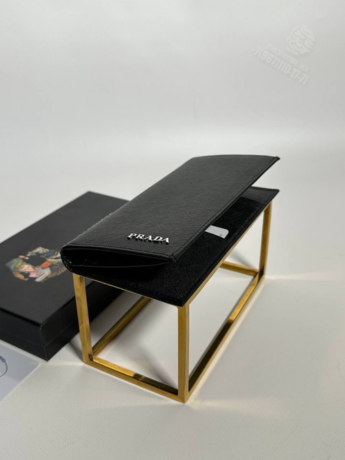 Бумажник Prada