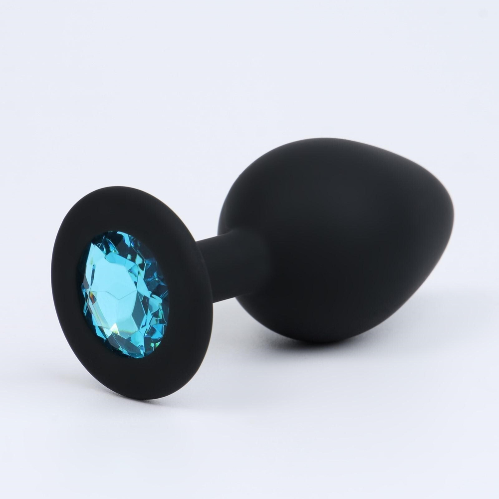 Черная анальная пробка с бирюзовым кристаллом - 8 см. (Цвет: черный)