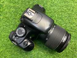 Canon 1100D kit 18-55mm 3.5-5.6 III 35.500 кадров