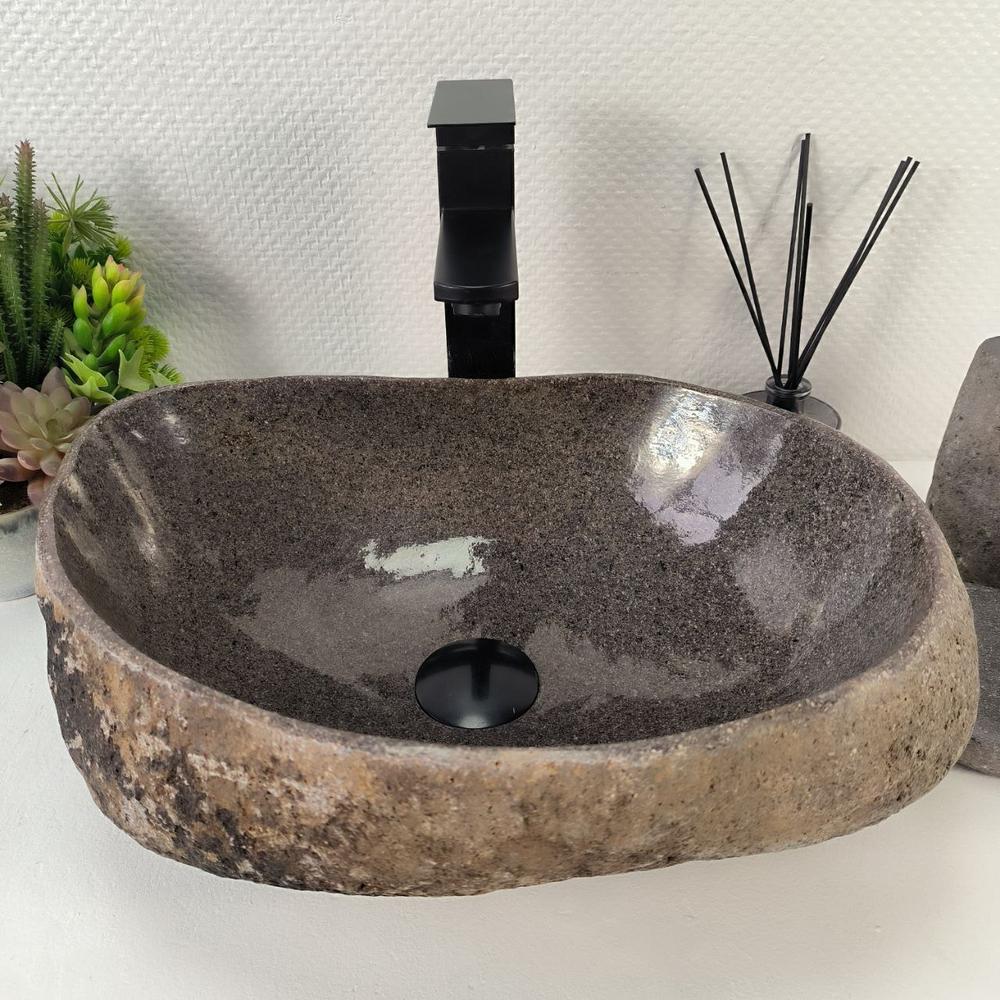 Раковина из речного камня RS-65140 44*32*15 0861