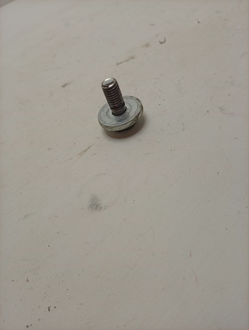 F1068SD кт11 Болт фиксирующий ротор стиральной машины LG direct drive 67842 б/у